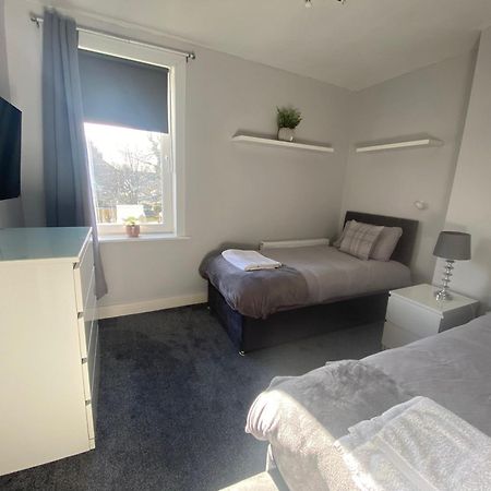 Glasgow Apartment Close To The Airport Renfrew Exterior foto